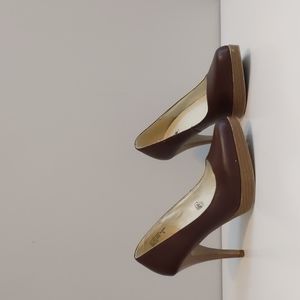Brown Leather Pumps sz 9